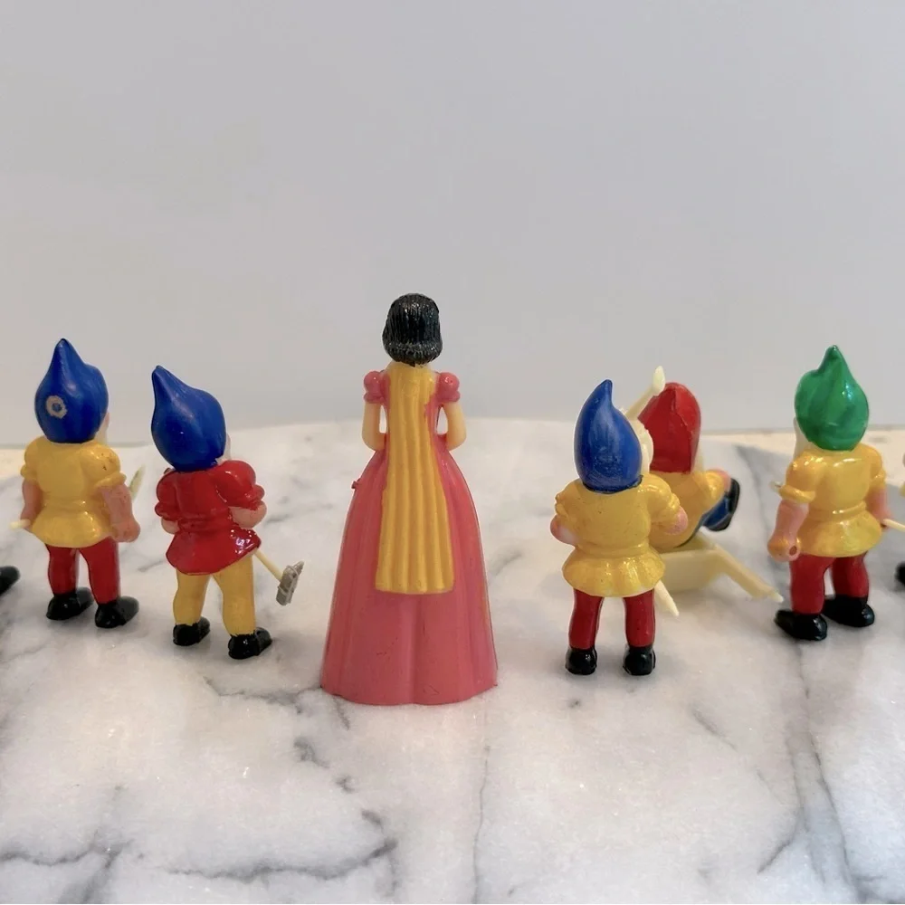 Vintage Snow White & Seven Dwarfs Cake‎ Craft Topper Set